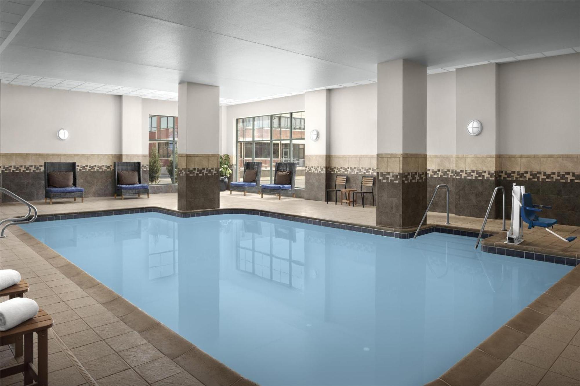 Hotel Homewood By Hilton City-bricktown 3*